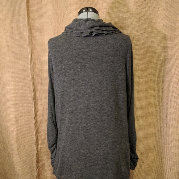 Gray ruched open very soft cardigan - Picture 2 of 2